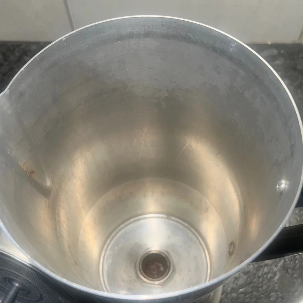 Westinghouse Super-Matic 12 tall coffee pot. This is a RARE FIND.